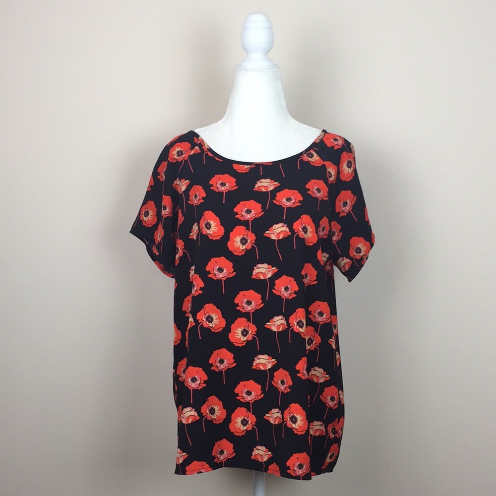 Cabi - Flanders Poppy Flower Blouse / Style# 3251